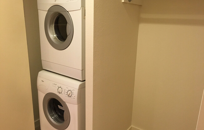 1 bed, 1 bath, 725 sqft, $2,200, Unit NC213