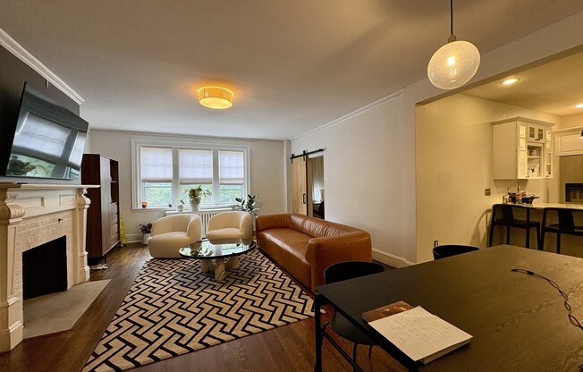6 LANARK RD