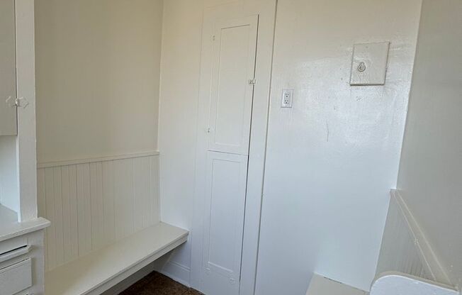 Studio, 1 bath, $1,495