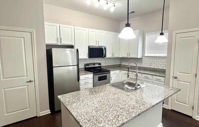 1 bed, 1 bath, 929 sqft, $1,242, Unit 109