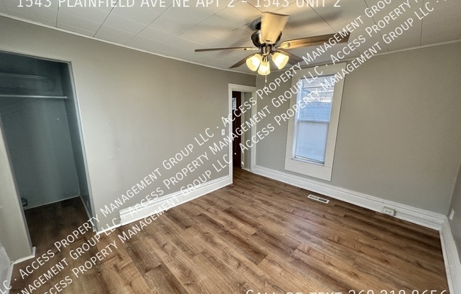 1543 PLAINFIELD AVE NE