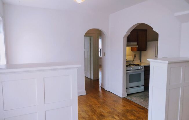 2 beds, 1 bath, 1,100 sqft, $1,409, Unit 2957 5724