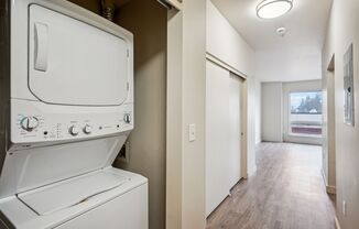 Studio, 1 bath, 519 sqft, $1,450