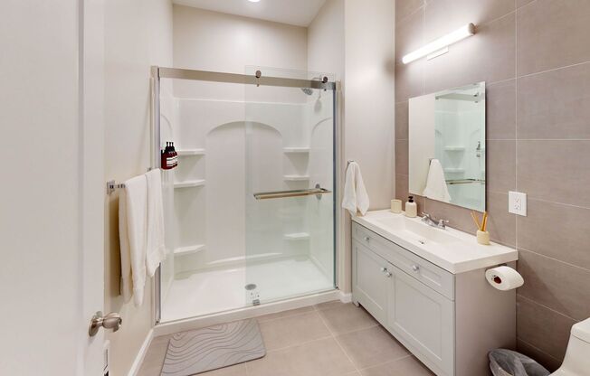 2 beds, 1 bath, 719 sqft, $2,750, Unit 212