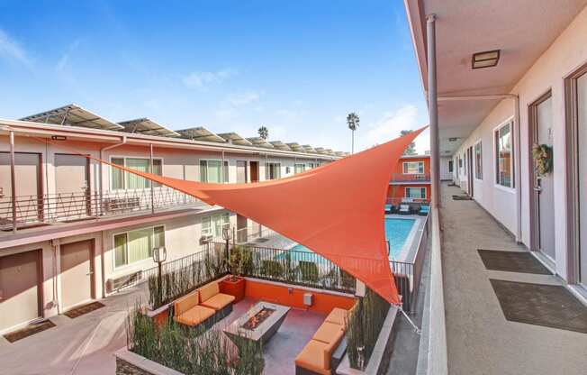 North Hollywood Studios and one bedroom apartments, move in special