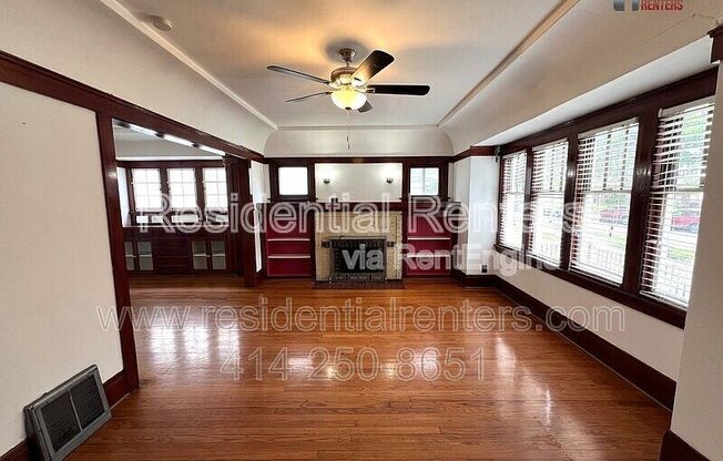 2728 N 47 ST