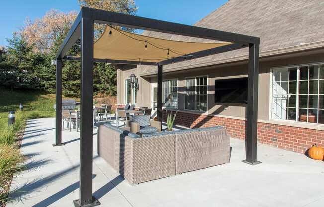 Outdoor Lounge  at Waterstone Place in Minnetonka, MN 55305