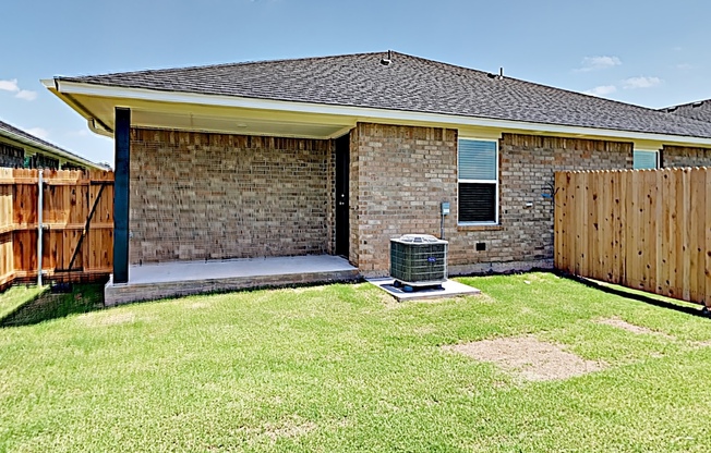 3 beds, 2 baths, $1,445