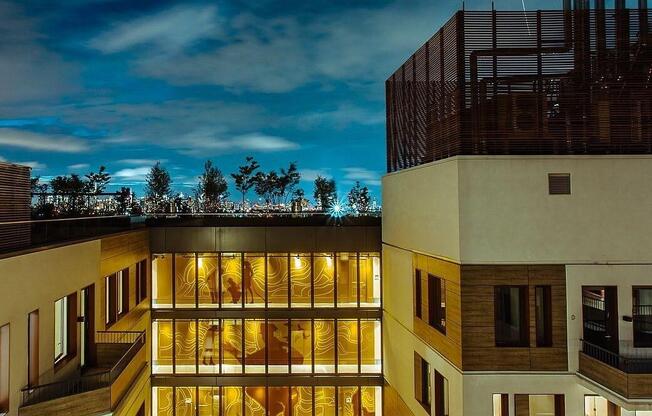 2 beds, 2 baths, $4,547, Unit 314