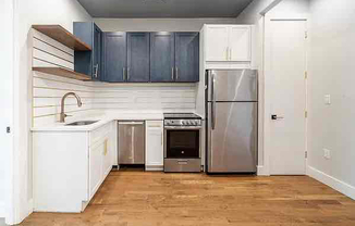 632 STERLING PL