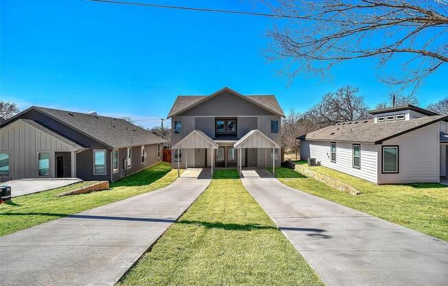 1219 BELLS DR