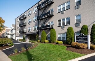 The Cornerstone: In-Unit Washer & Dryer, Heat, Gas, Hot & Cold Water Included, Elevator, Cat & Dog Friendly