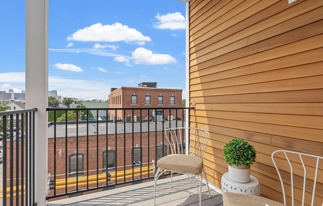 2 beds, 2 baths, 1,008 sqft, $4,100, Unit 203