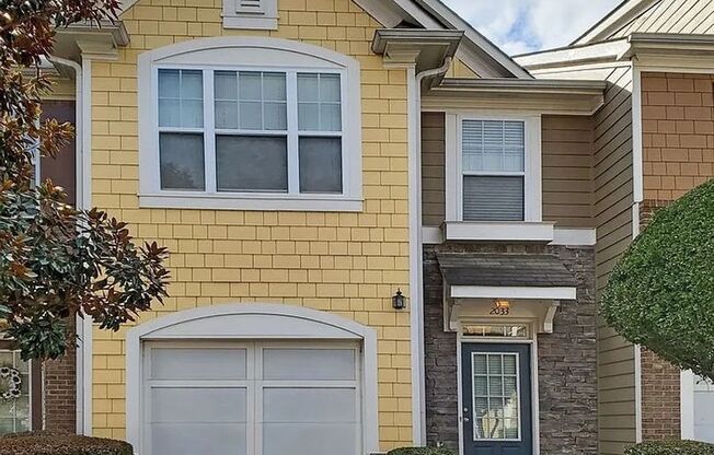 3/2.5 Townhome in Ellison Lake in Kennesaw/ Welcome Students!