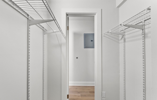 2 beds, 2 baths, 902 sqft, $3,200, Unit 404