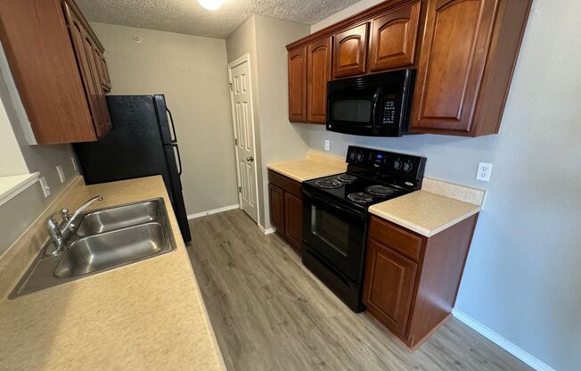 1 bed, 1 bath, $800, Unit UNIT A 208