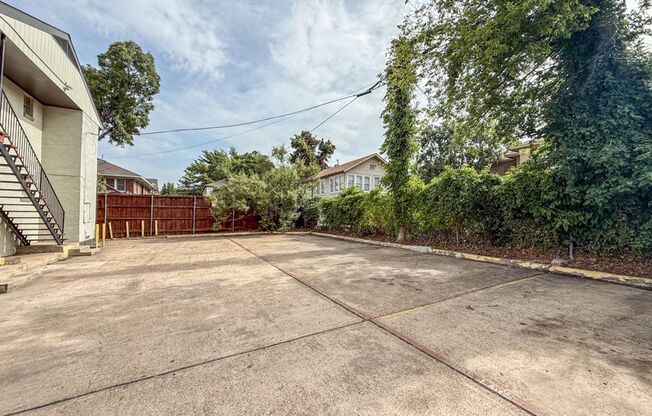 808 Blaylock Dr