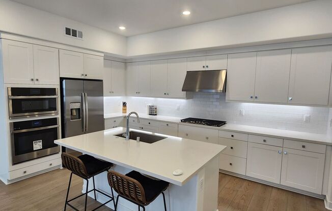 Beautiful Townhouse in Irvine!