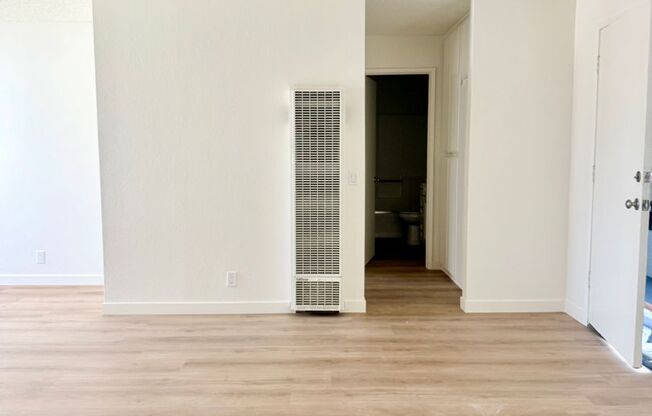 1 bed, 1 bath, $2,095, Unit 3