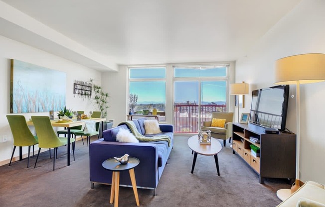 floor to ceiling windows at Link + Mural, Washington