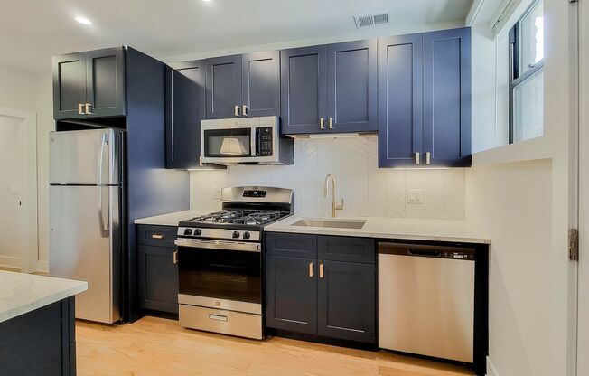 2 beds, 2 baths, 850 sqft, $3,500, Unit 2026-2B