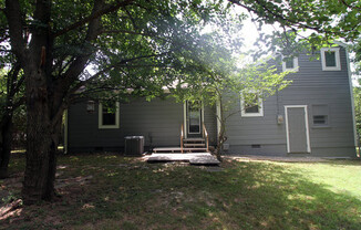 3 beds, 2 baths, $1,650