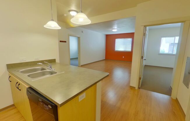 2 beds, 1.5 baths, 878 sqft, $1,750, Unit 23