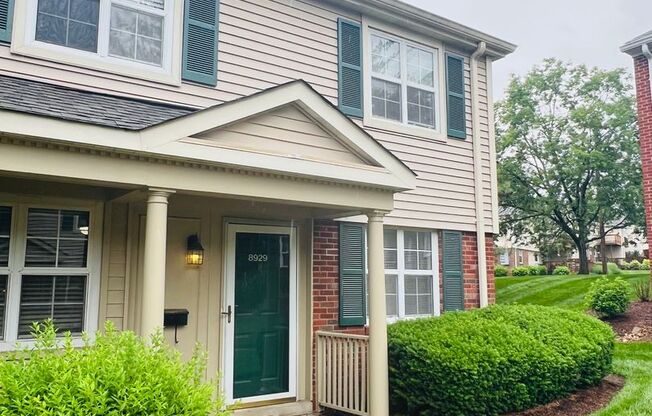 2 bedroom Townhome in Brentwood Forest!