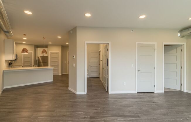 1 bed, 1 bath, 816 sqft, $1,250, Unit 409