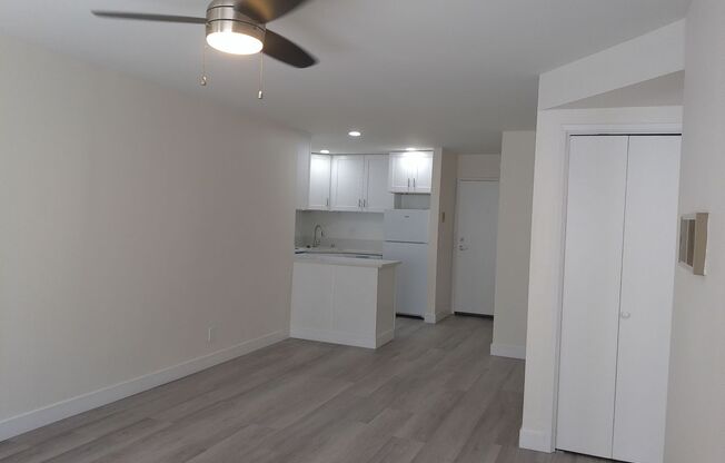 2 beds, 1 bath, 675 sqft, $2,595, Unit 101