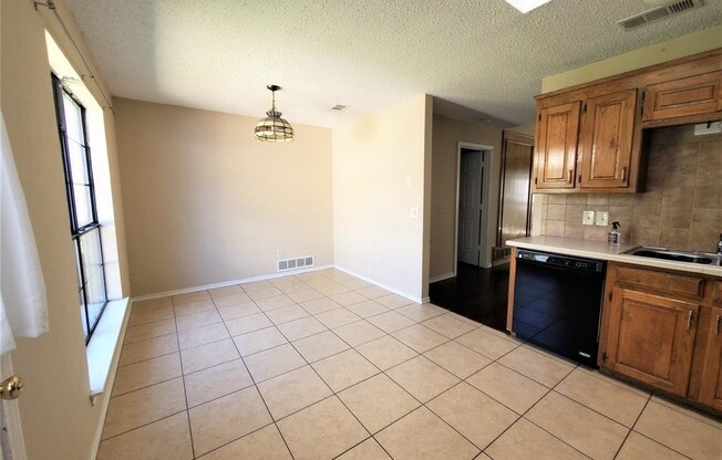 4005 SAN MATEO DR