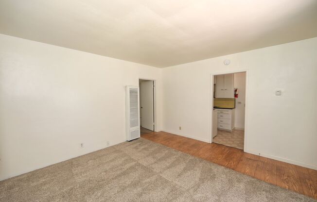4225 V ST