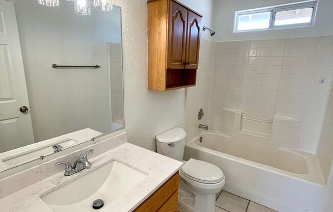 2 beds, 1 bath, $1,250