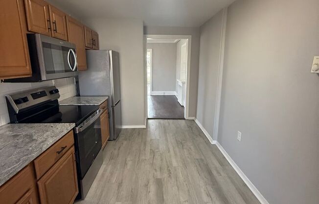 200 Main St. - Red Pod