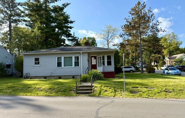 3 BEDROOM NEAR CAMPUS AVAIL AUGUST 2026 @ $3,000 Monthly