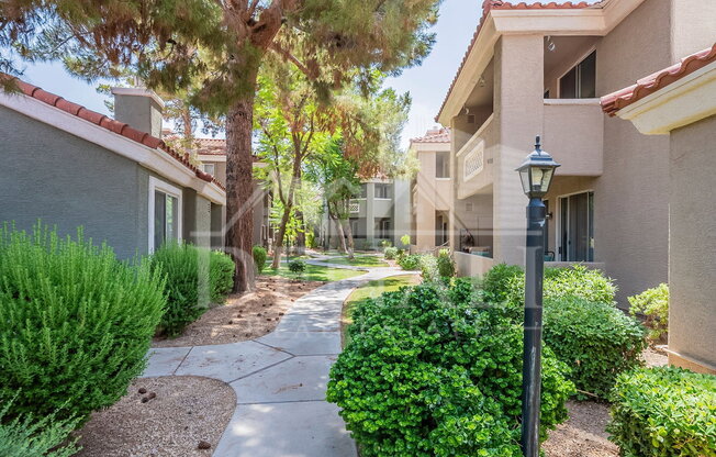 3 beds, 2 baths, 1,215 sqft, $1,895, Unit Unit 1066
