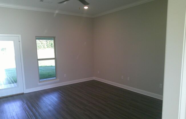 JUST REDUCED!! PLUS..***Move in Special..1/2 off 1st mo. rent if moved in by the end of the month***