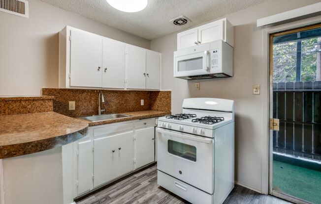 Villa Capri Apartments