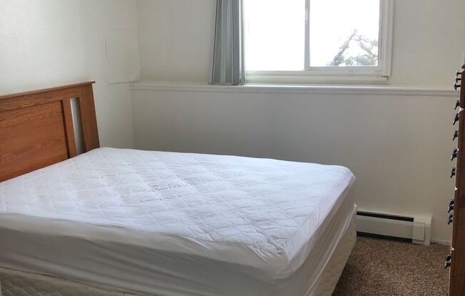 2 beds, 1 bath, 796 sqft, $1,150, Unit 202
