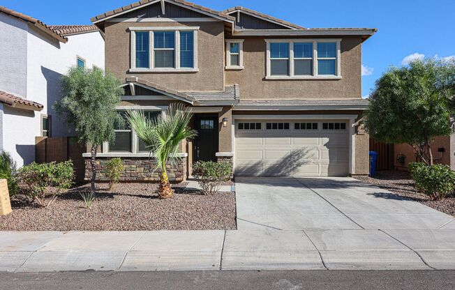 MOVE IN READY HOME! GREAT LOCATION! GATED COMMUNITY!