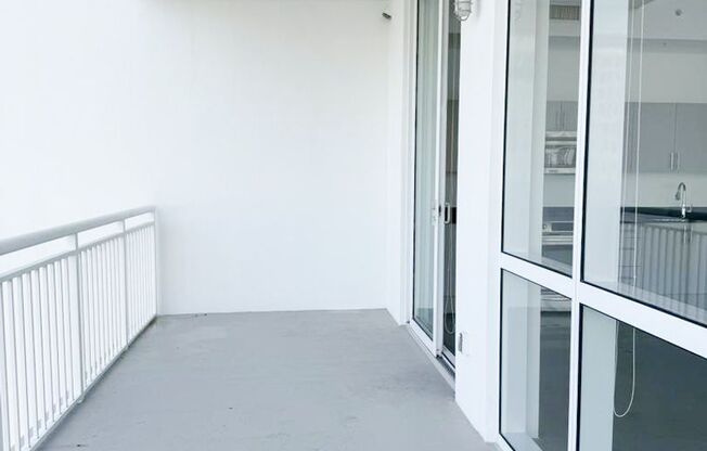 Studio, 1.5 baths, 1,136 sqft, $3,750, Unit Unit 708