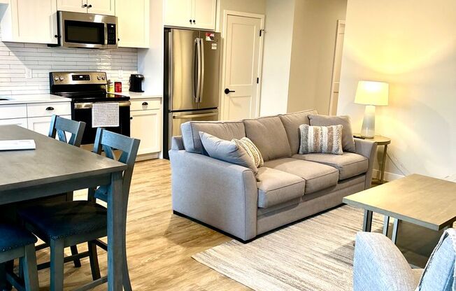 1 bed, 1 bath, 873 sqft, $1,600, Unit 507