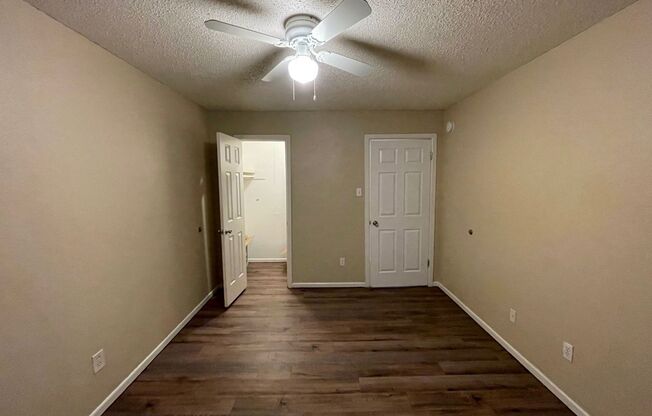 1 bed, 1 bath, 600 sqft, $650, Unit #9