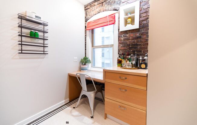 1 bed, 1 bath, 500 sqft, $1,650