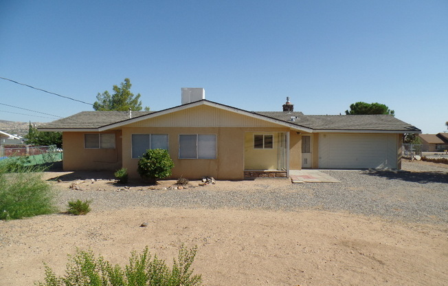 3 beds, 2 baths, $2,050