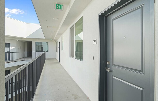 2 beds, 2 baths, 1,122 sqft, $2,417, Unit 509