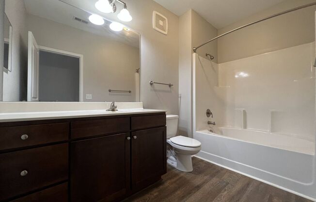 2 beds, 2 baths, 1,160 sqft, $1,599, Unit 138-407
