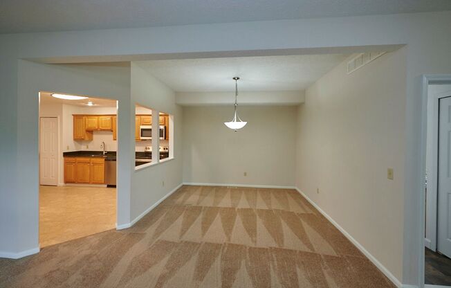 2 beds, 2 baths, 1,550 sqft, $2,290, Unit 6561