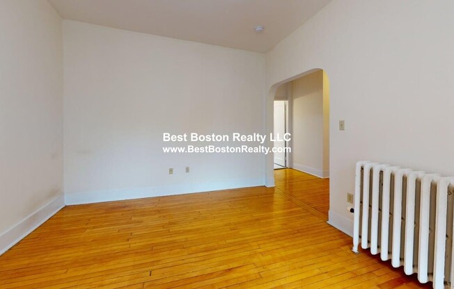 91 Trowbridge St