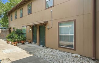2319 Greenfield Pkwy